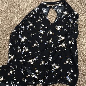 AE floral top
